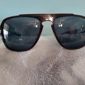 Gucci Black and Gold Men's Sunglasses